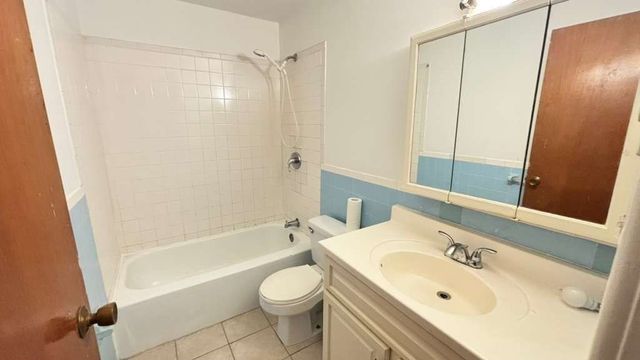 17 Weld St 37, Framingham, MA 01702