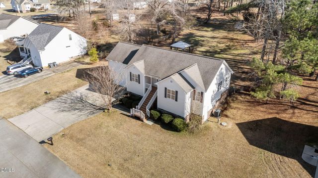 91 Buckingham Court, Smithfield, NC 27577