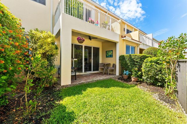 4865 NW 16th Terrace, Boca Raton, FL 33431