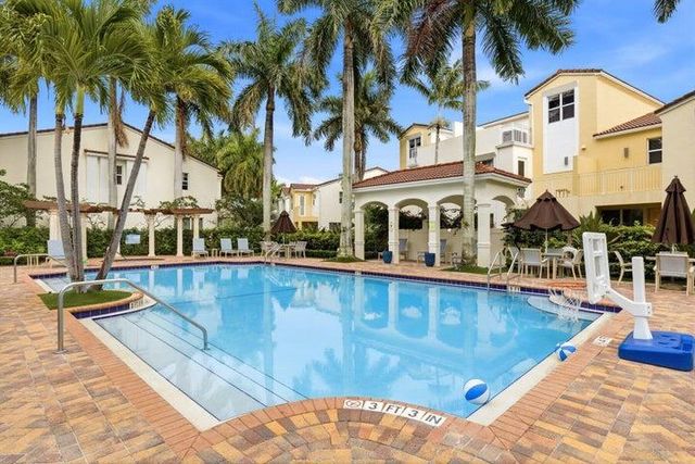 4865 NW 16th Terrace, Boca Raton, FL 33431