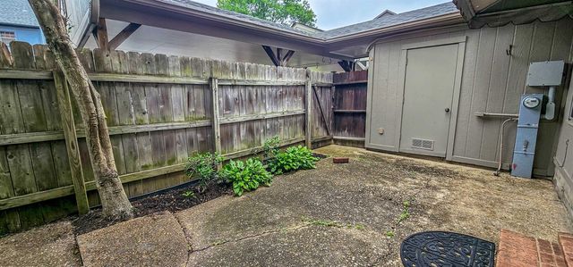 7024 COUNTRY RD, Germantown, TN 38138