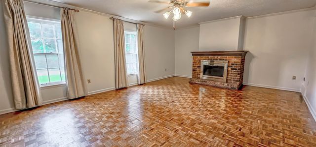 7024 COUNTRY RD, Germantown, TN 38138