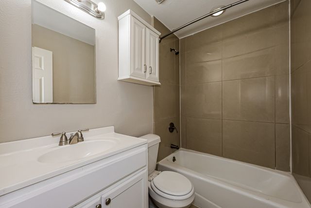 1217 Meadow Creek Drive, Lancaster, TX 75146