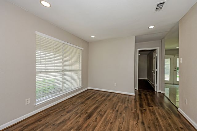 1217 Meadow Creek Drive, Lancaster, TX 75146