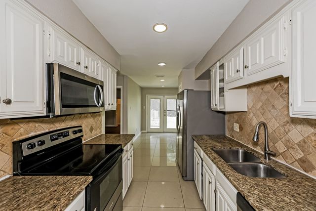 1217 Meadow Creek Drive, Lancaster, TX 75146
