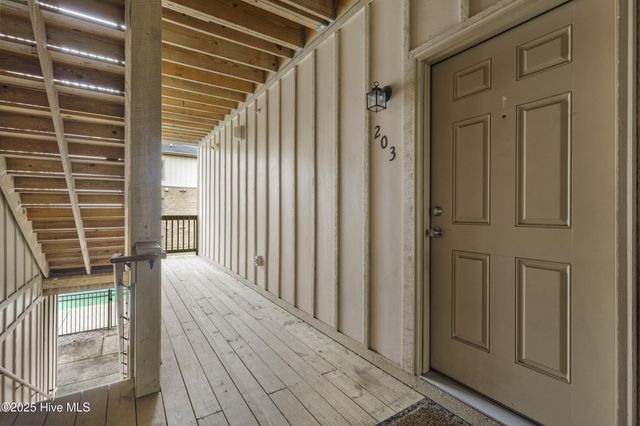 123 Covil Avenue 203, Wilmington, NC 28403