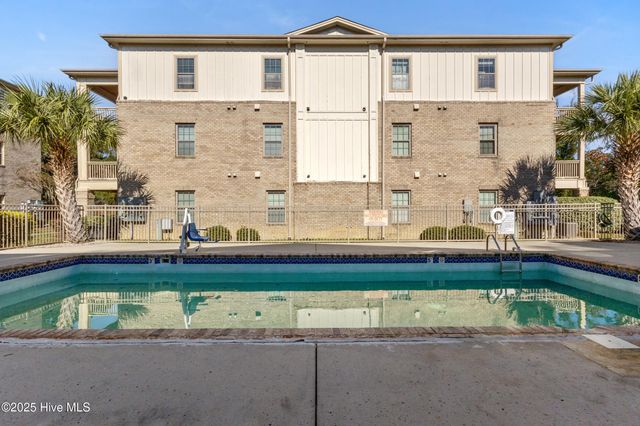 123 Covil Avenue 203, Wilmington, NC 28403