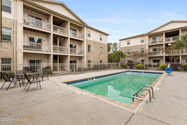 123 Covil Avenue 203, Wilmington, NC 28403