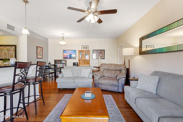 123 Covil Avenue 203, Wilmington, NC 28403