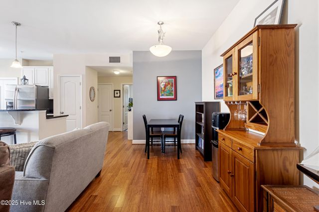 123 Covil Avenue 203, Wilmington, NC 28403