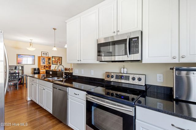 123 Covil Avenue 203, Wilmington, NC 28403