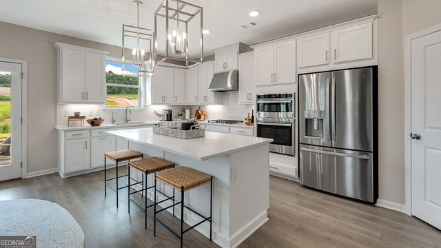 8525 Stratford Oaks Avenue, Ball Ground, GA 30107