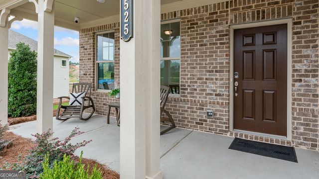 8525 Stratford Oaks Avenue, Ball Ground, GA 30107