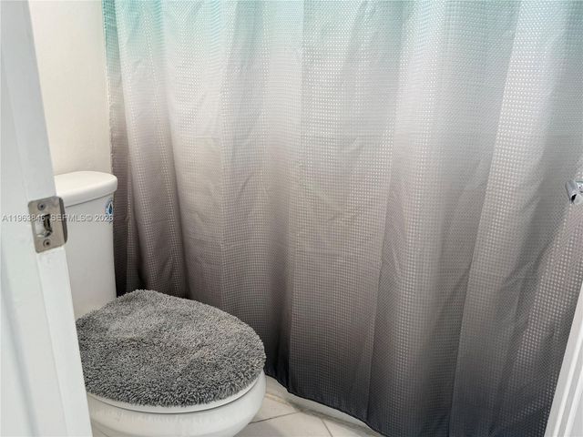 8821 W Flagler St 411, Miami, FL 33174