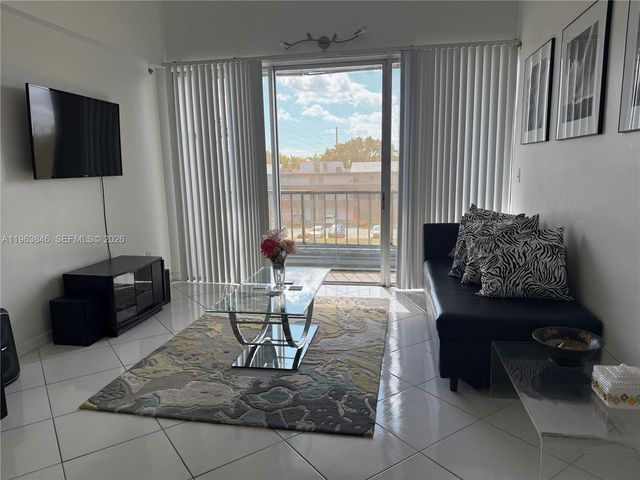 8821 W Flagler St 411, Miami, FL 33174