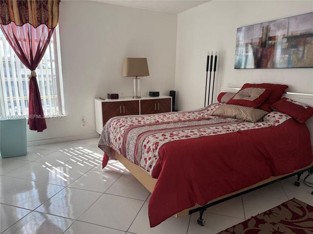 8821 W Flagler St 411, Miami, FL 33174