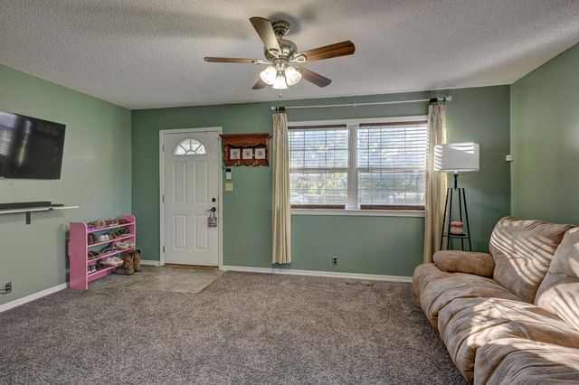 915 Murphy Avenue, Joplin, MO 64801