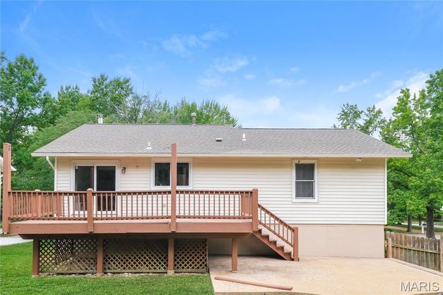 808 Timberfield Drive, Ballwin, MO 63021