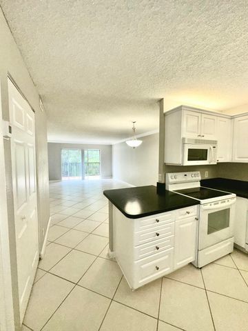 4120 Union Square Boulevard B2, Palm Beach Gardens, FL 33410