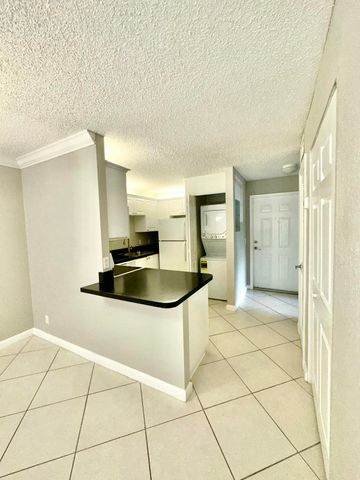 4120 Union Square Boulevard B2, Palm Beach Gardens, FL 33410