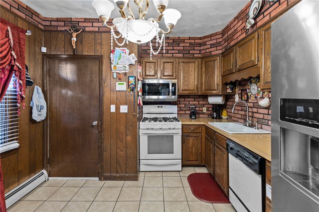 162 Merino Street, Providence, RI 02909