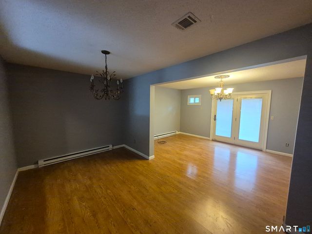 111 Mohican Avenue 2, Waterbury, CT 06708