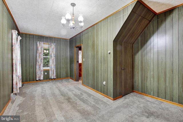 215 MOUNT AIRY AVE, Waynesboro, PA 17268