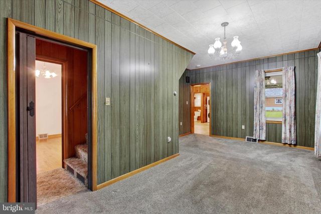215 MOUNT AIRY AVE, Waynesboro, PA 17268