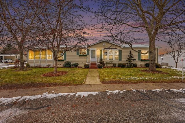 1330 Windridge Lane, Fremont City, MI 49412