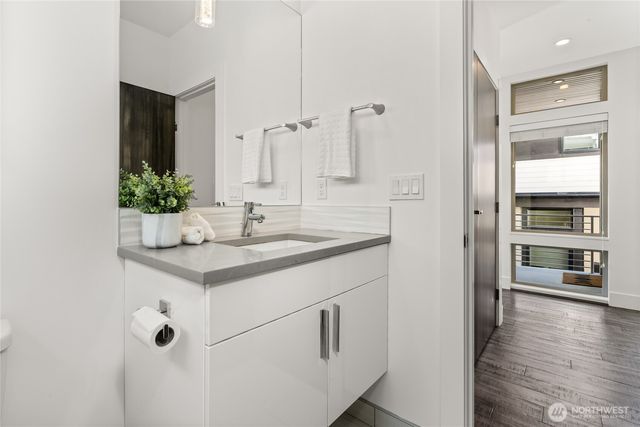 8347 12th Avenue NW, Seattle, WA 98117
