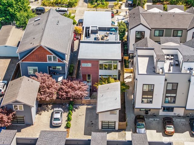 8347 12th Avenue NW, Seattle, WA 98117