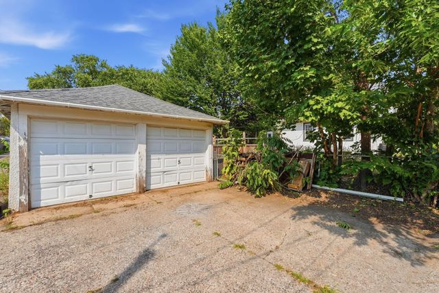 3840 27th Avenue S, Minneapolis, MN 55406