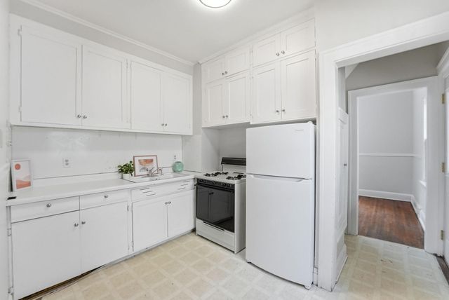 3840 27th Avenue S, Minneapolis, MN 55406