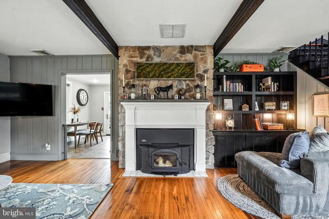 302 WASHINGTON AVE, Pitman, NJ 08071