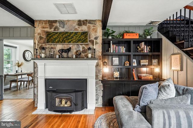 302 WASHINGTON AVE, Pitman, NJ 08071