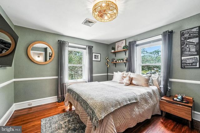 302 WASHINGTON AVE, Pitman, NJ 08071