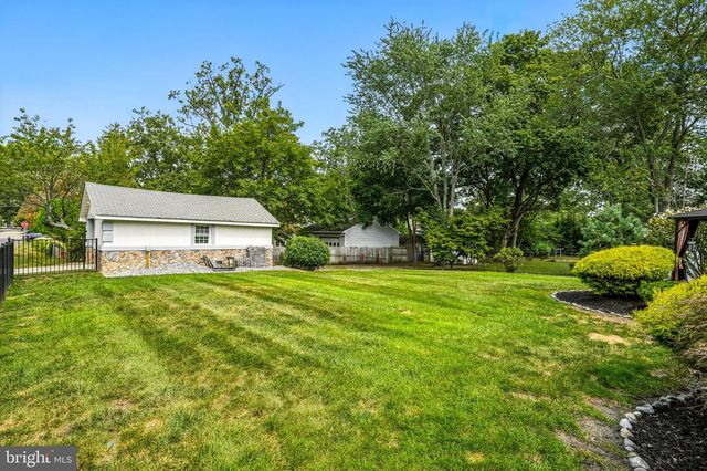 302 WASHINGTON AVE, Pitman, NJ 08071