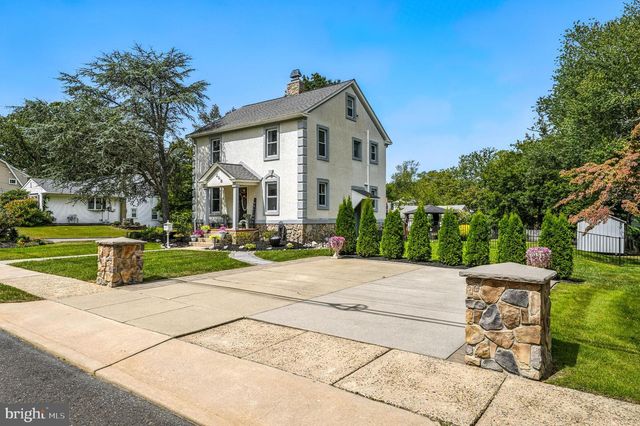 302 WASHINGTON AVE, Pitman, NJ 08071