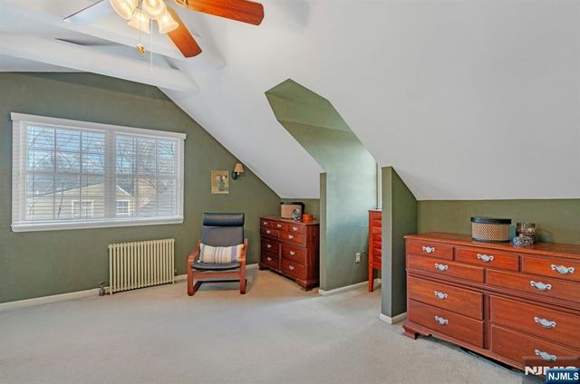 1 Crescent Place, Ho-ho-kus, NJ 07423