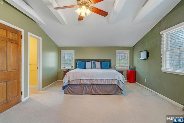 1 Crescent Place, Ho-ho-kus, NJ 07423