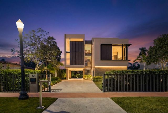 621 W 44th St, Miami Beach, FL 33140