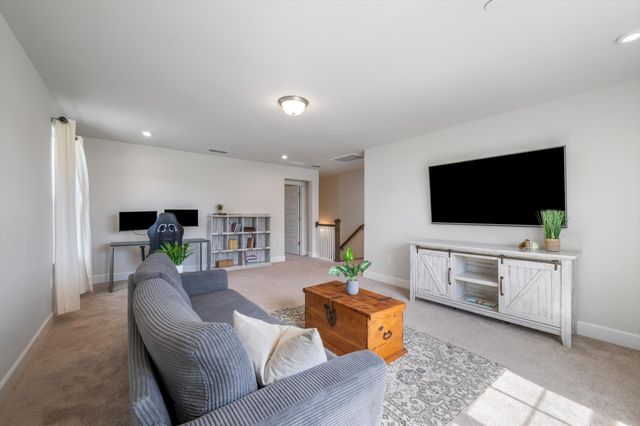 4056 Rosa Dr, Nolensville, TN 37135