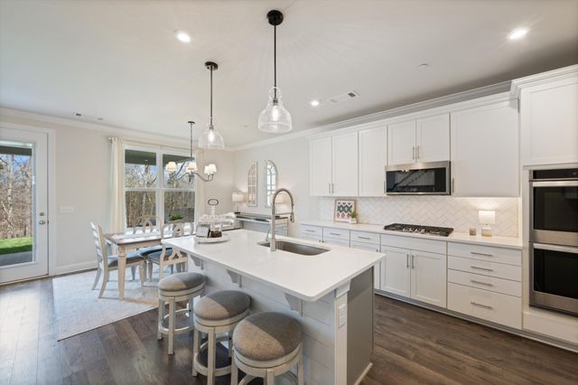 4056 Rosa Dr, Nolensville, TN 37135