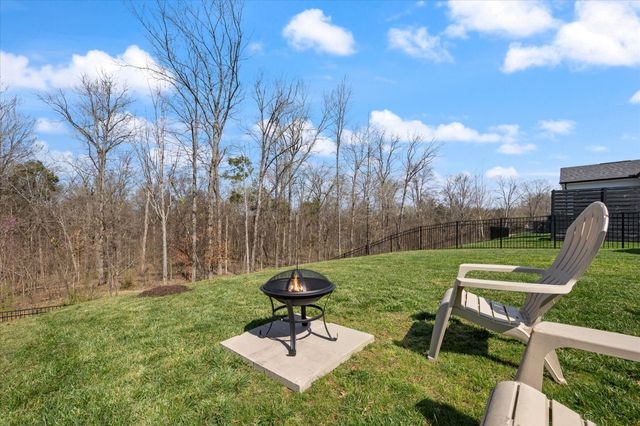 4056 Rosa Dr, Nolensville, TN 37135