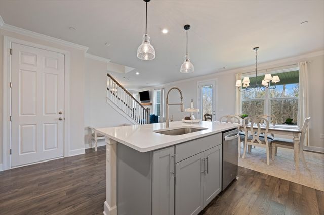 4056 Rosa Dr, Nolensville, TN 37135