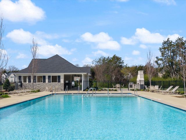 4056 Rosa Dr, Nolensville, TN 37135