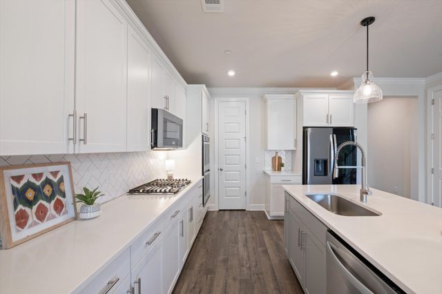 4056 Rosa Dr, Nolensville, TN 37135