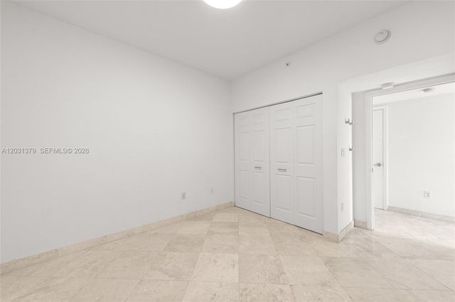 7600 Collins Ave 1210, Miami Beach, FL 33141