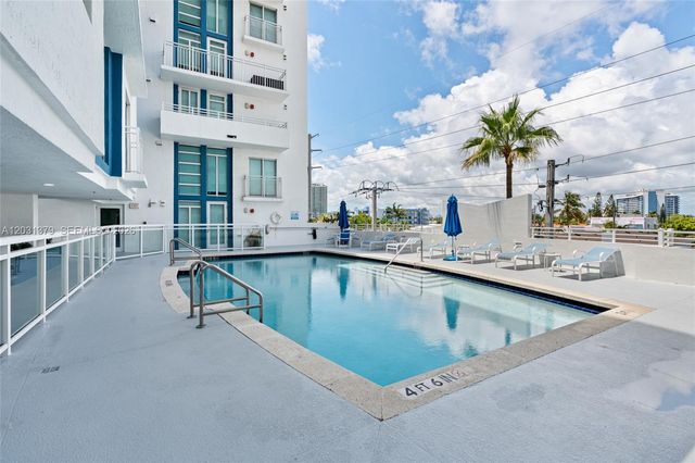 7600 Collins Ave 1210, Miami Beach, FL 33141