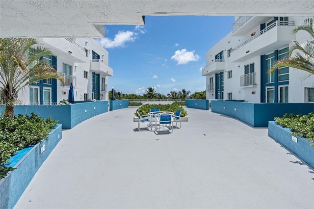 7600 Collins Ave 1210, Miami Beach, FL 33141